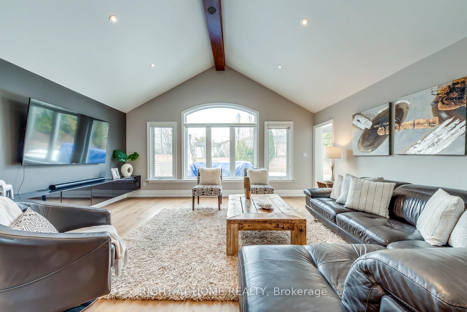 Detached House for sale at 204 Walkers Line, Burlington, Ontario, L7N 2C3 - Roseland - MLS: W12945668