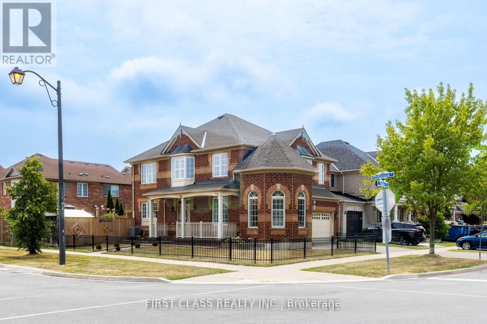 Detached House for sale at 802 Yates Drive, Milton, Ontario, L9T 0E7 - Coates - MLS: W12945712