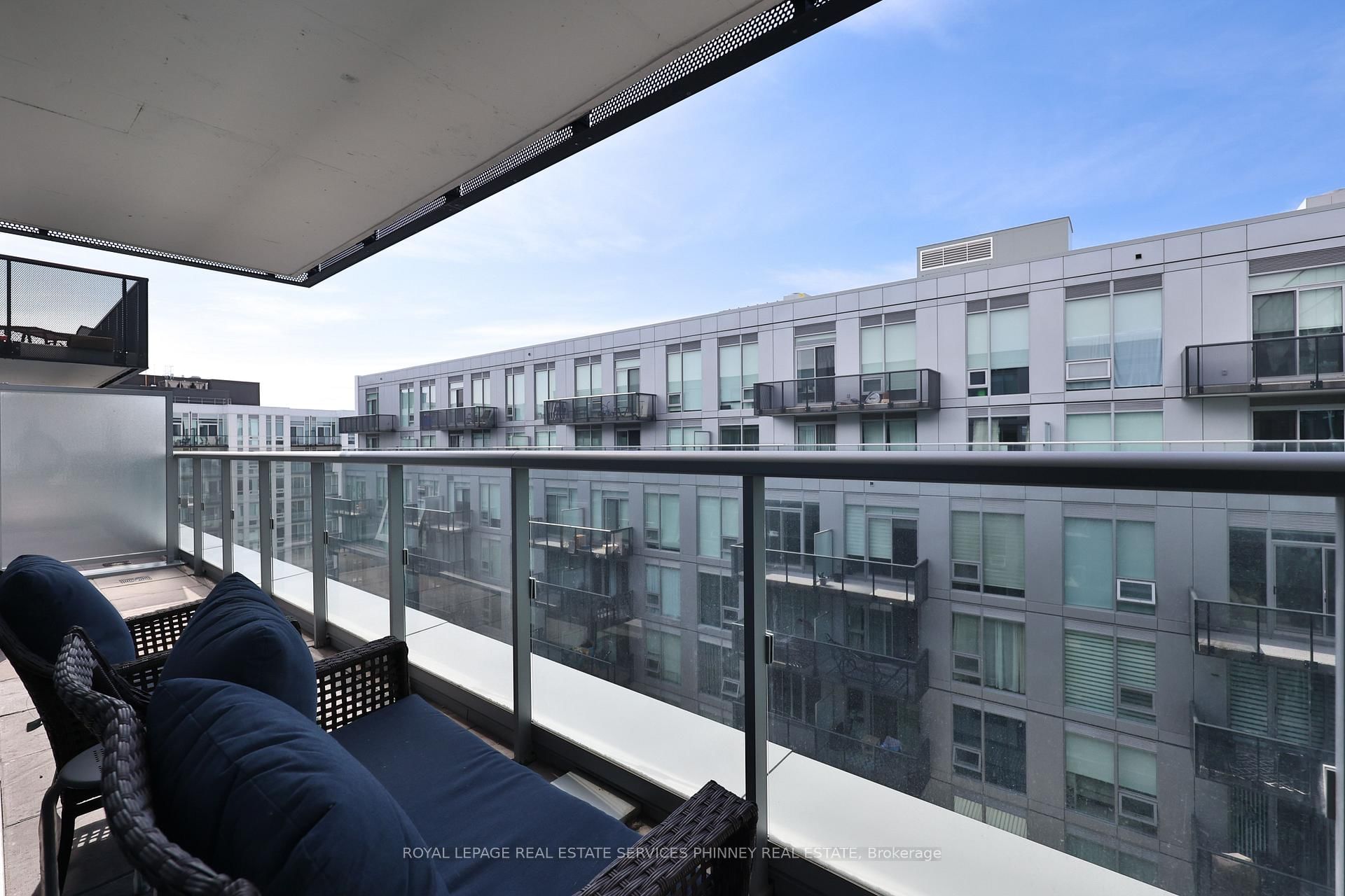 2450 Old Bronte Road, Unit 716