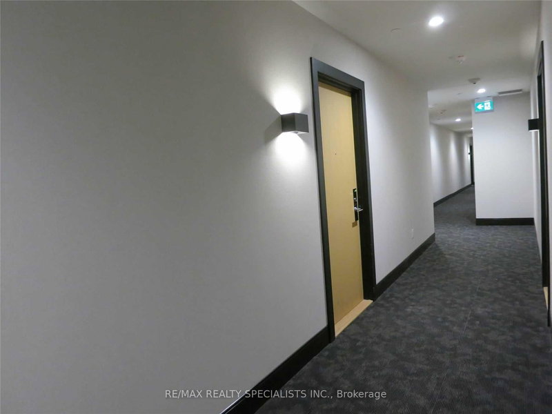 704 - 2520 Eglinton Ave W, Mississauga, L5M 0Y2 | Image 3