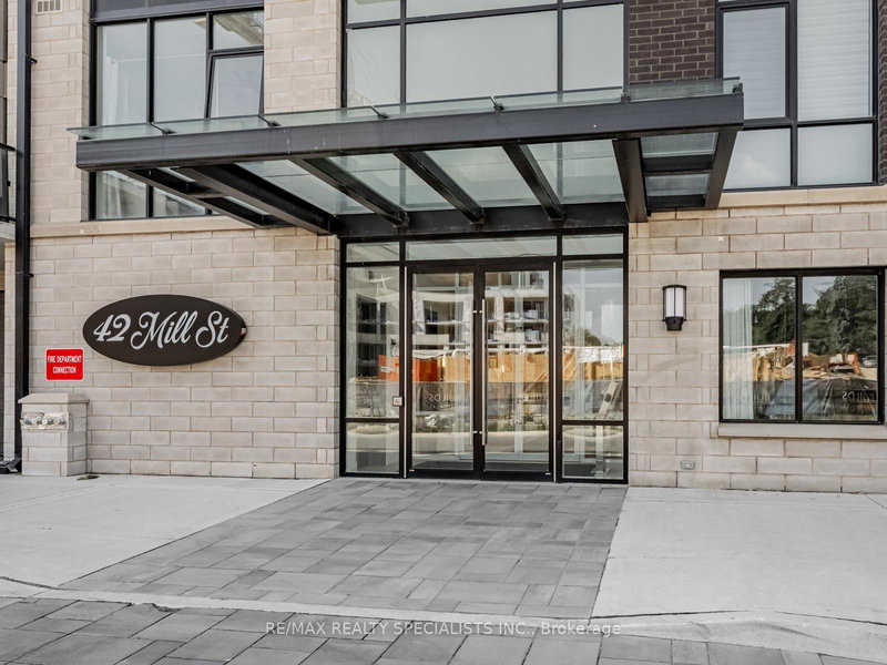 208 - 42 MILL St, Halton Hills, L7E 0P9 | Image 2