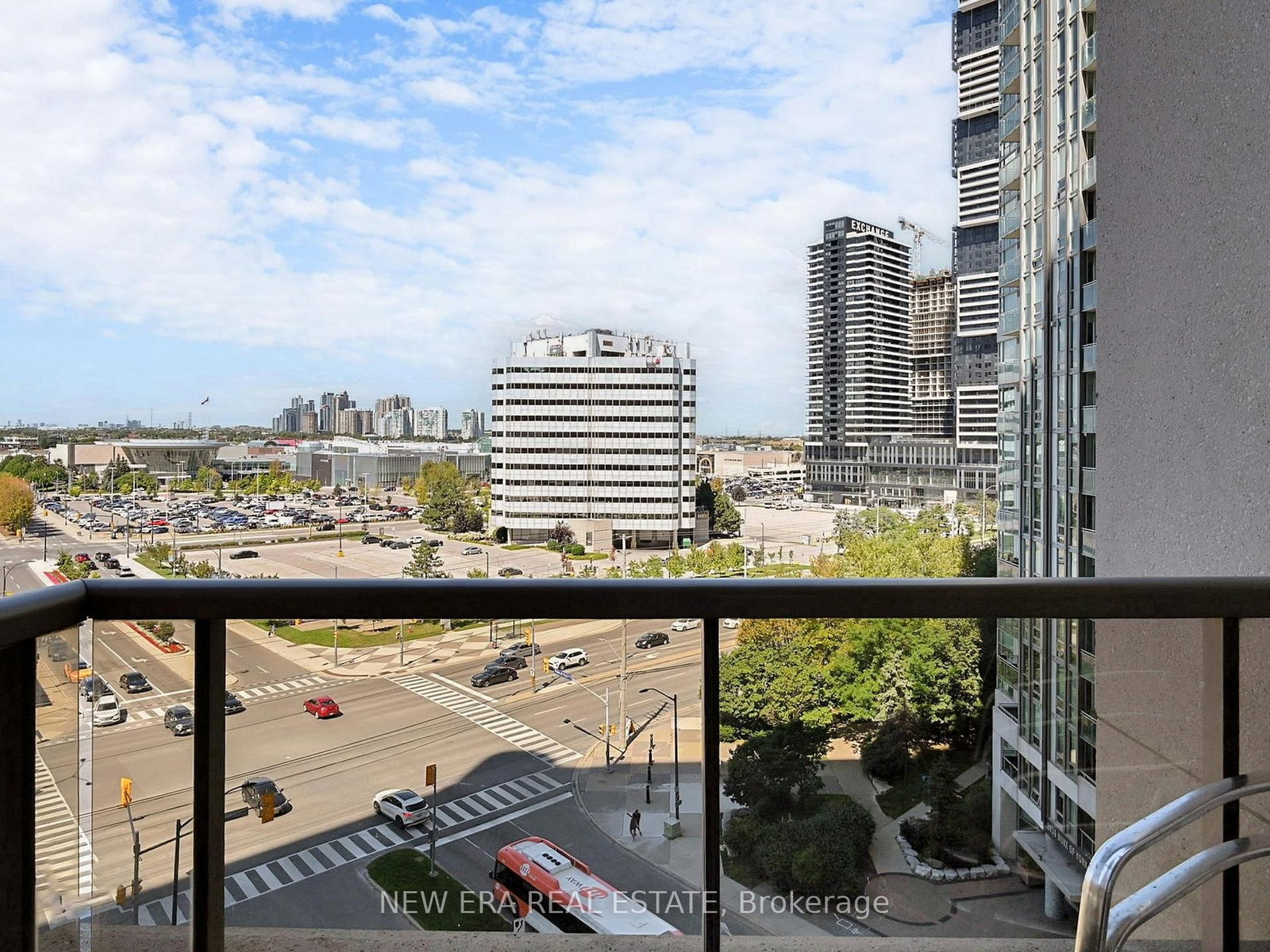 Condo for sale at 923-3888 Duke Of York Boulevard, Mississauga, Ontario, L5B 4P5 - City Centre - MLS: W12946220