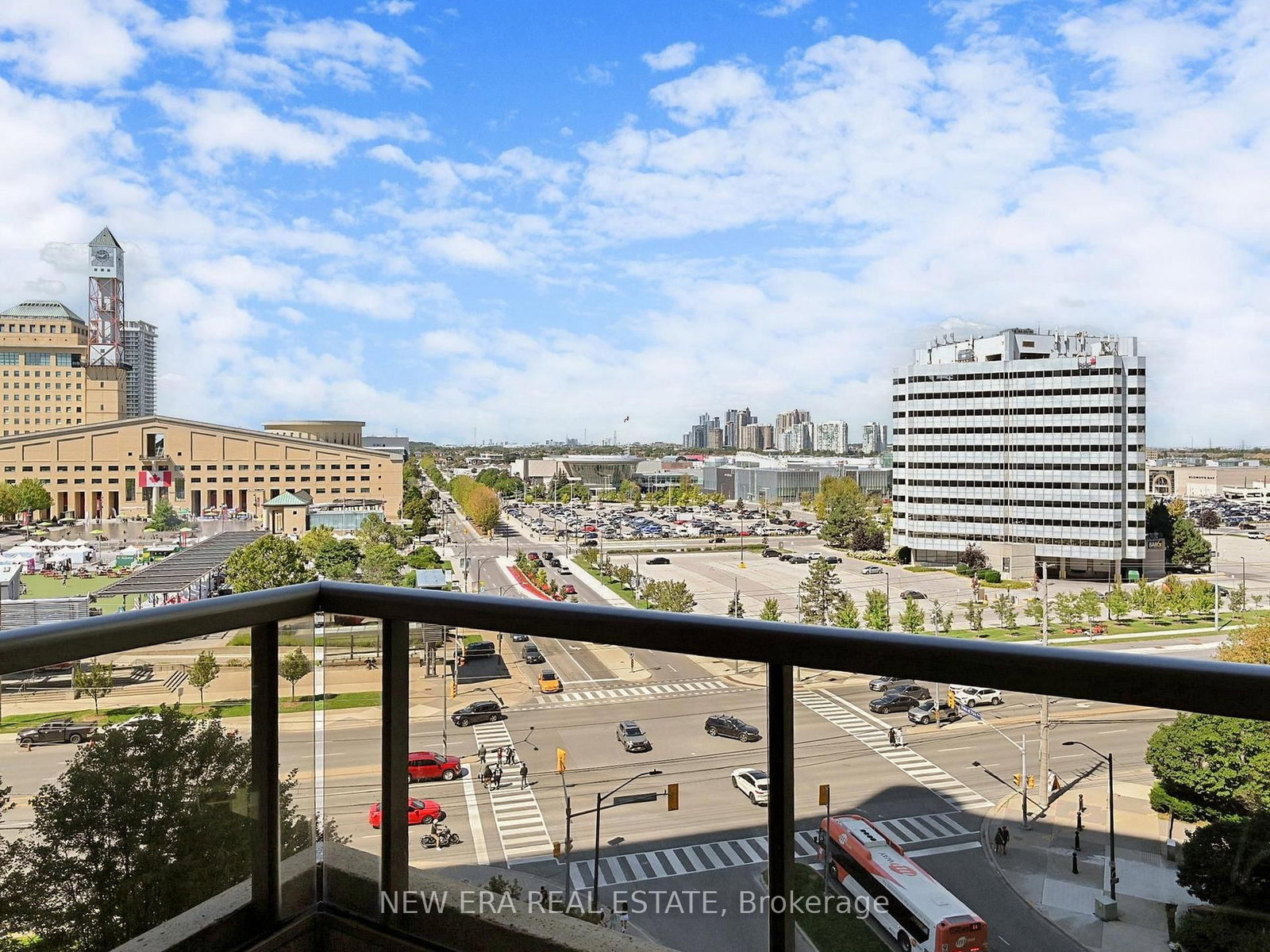 Condo for sale at 923-3888 Duke Of York Boulevard, Mississauga, Ontario, L5B 4P5 - City Centre - MLS: W12946220
