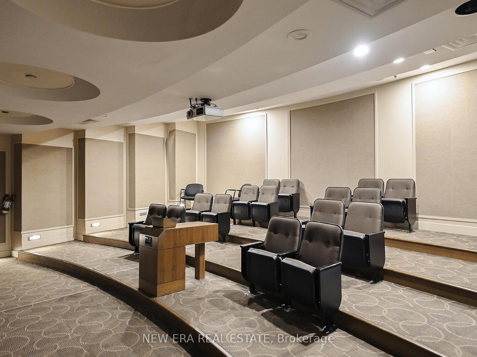 Condo for sale at 923-3888 Duke Of York Boulevard, Mississauga, Ontario, L5B 4P5 - City Centre - MLS: W12946220