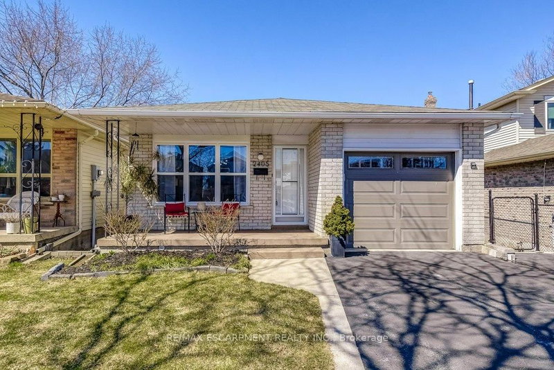 2405 Malcom Cres, Burlington, L7P 3Y5 | Image 3