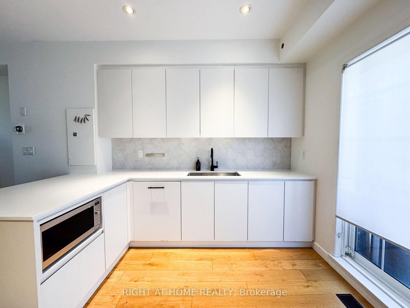 Th22 - 6 Windermere Ave, Toronto, M6S 3J1 | Image 3