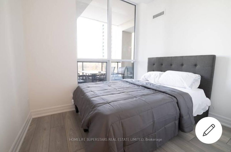 303 - 36 Elm Dr W, Mississauga, L5B 1L9 | Image 2