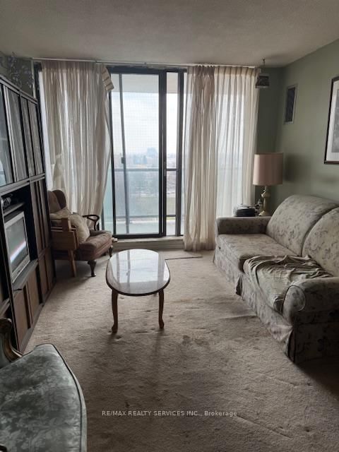 805 - 21 Knightsbridge Rd, Brampton, L6T 3Y1 | Image 3