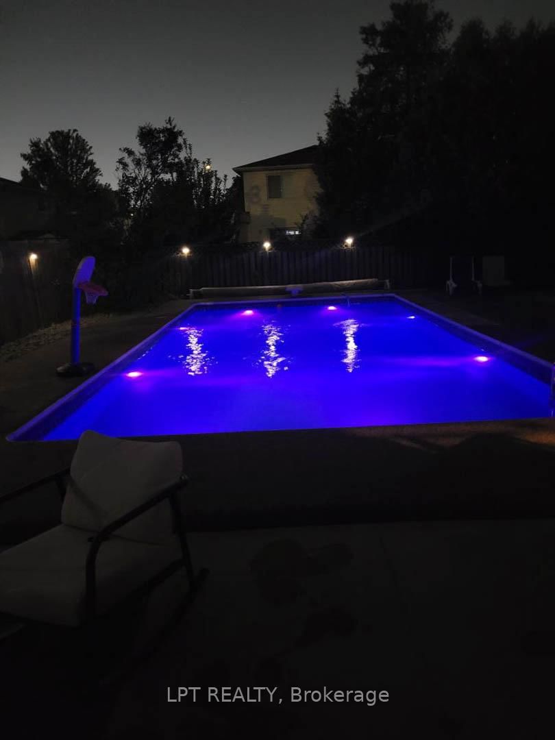 Detached House for sale at 14 Caledon Crescent, Brampton, Ontario, L6W 1C5 - Brampton East - MLS: W12946742