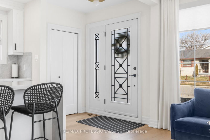 5 Birgitta Cres, Toronto, M9C 3W1 | Image 3