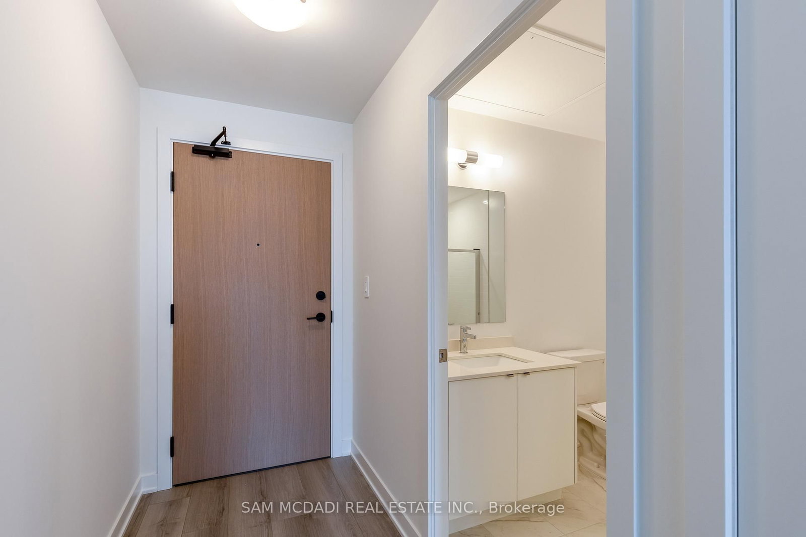 Condo for lease at 308-1440 Clarriage Court, Milton, Ontario, L9T 2X5 - Ford - MLS: W12947182