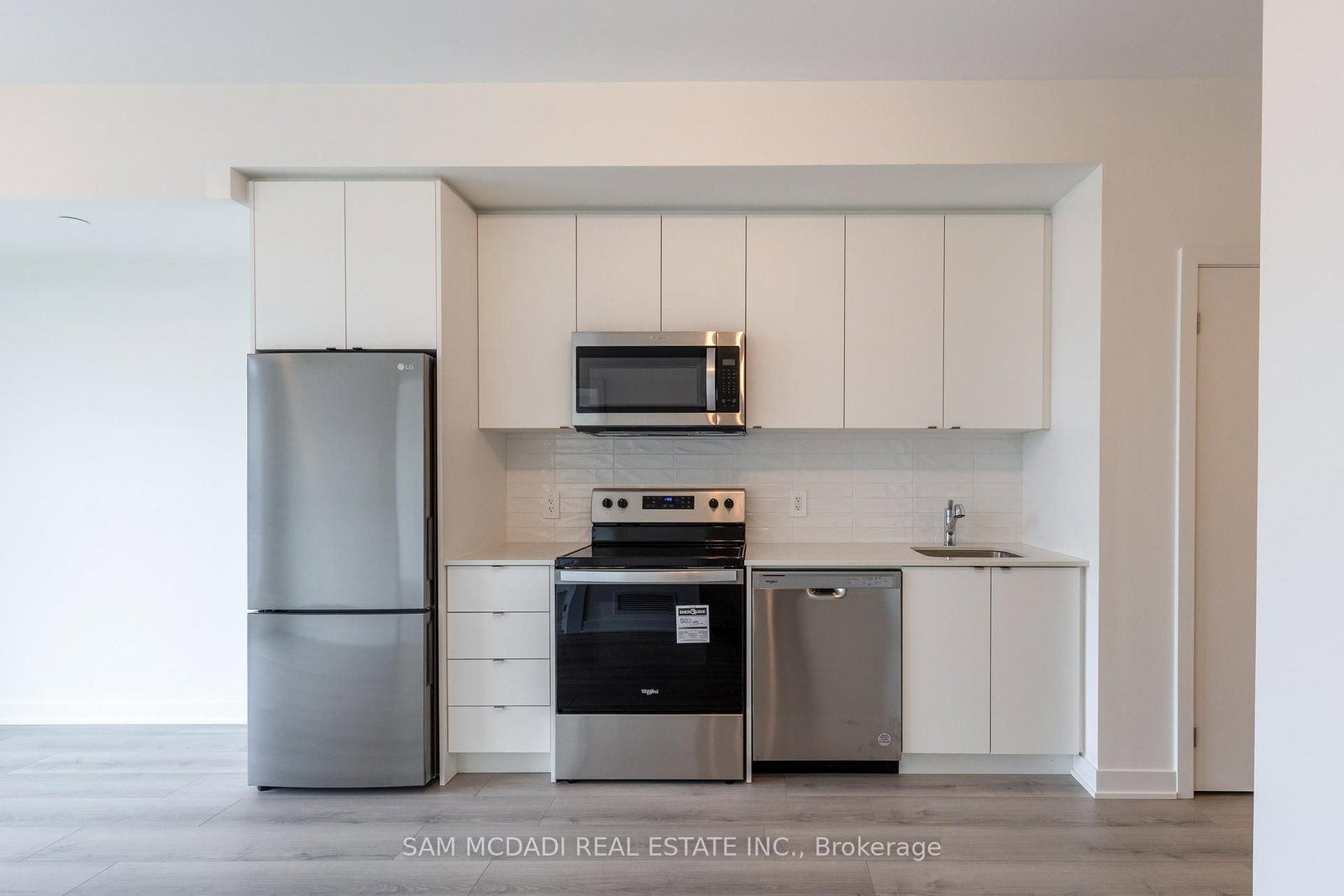 Condo for lease at 308-1440 Clarriage Court, Milton, Ontario, L9T 2X5 - Ford - MLS: W12947182