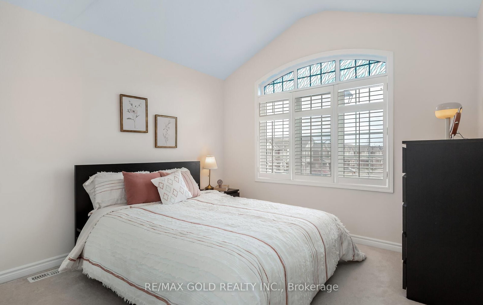 Townhouse for sale at 299 Gooding Crescent, Milton, Ontario, L9E 0A9 - Ford - MLS: W12947314