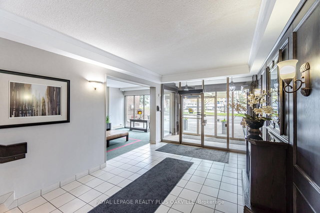 104 - 1225 North Shore Boulevard E