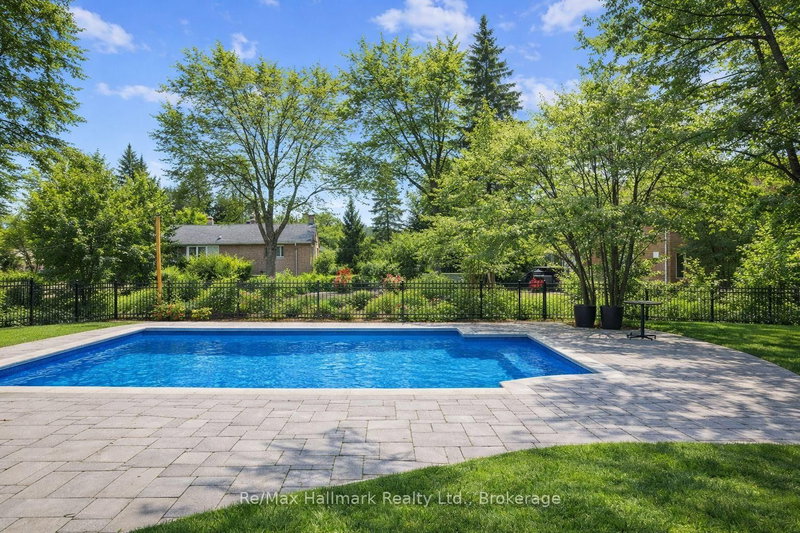 169 Morrison Rd, Oakville, L6J 4J3 | Image 2