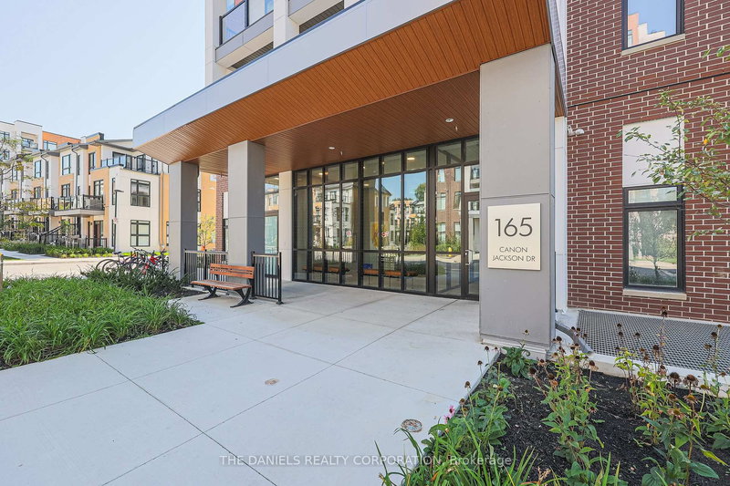 104 - 165 Canon Jackson Dr, Toronto, M6M 0C4 | Image 3