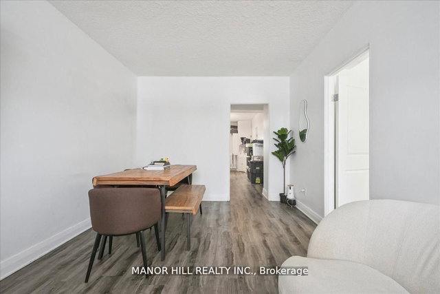 #2 - 929 Lakeshore Road E