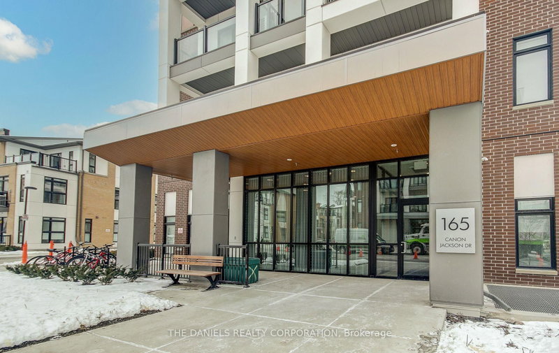 211 - 165 Canon Jackson Dr, Toronto, M6M 0C4 | Image 3