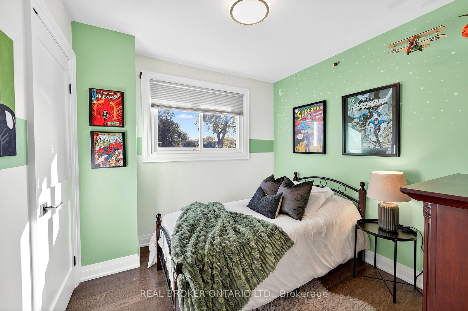 Detached House for sale at 10 Essex Place, Brampton, Ontario, L6T 2A6 - Southgate - MLS: W12947856