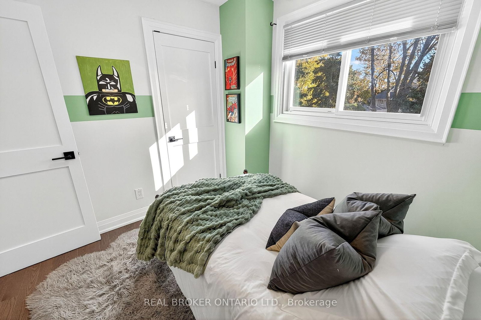 Detached House for sale at 10 Essex Place, Brampton, Ontario, L6T 2A6 - Southgate - MLS: W12947856