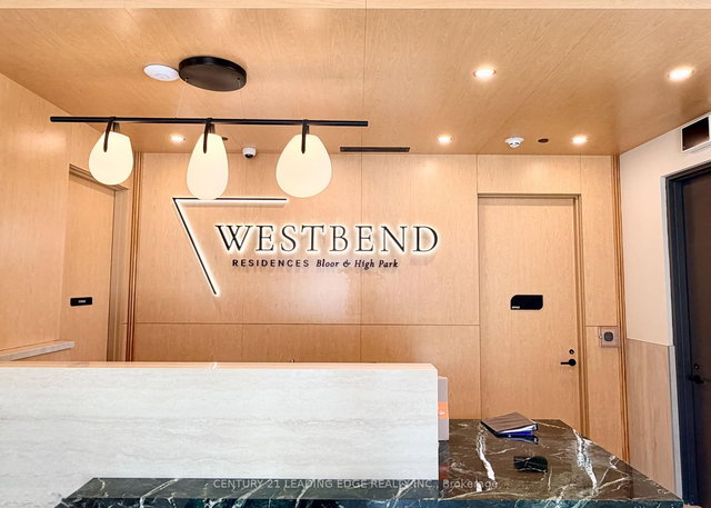 706 - 1660 Bloor Street W