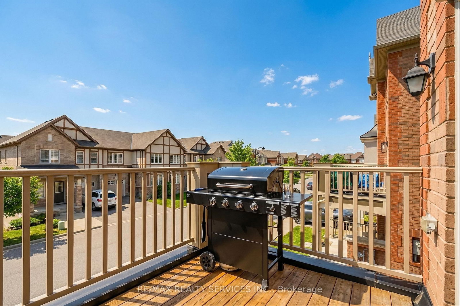 Townhouse for sale at 73 Dredge Court, Milton, Ontario, L9T 8R8 - Willmott - MLS: W12948214