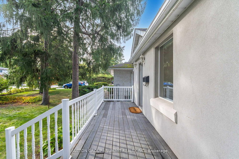 1175 Kane Rd, Mississauga, L5H 2M2 | Image 2