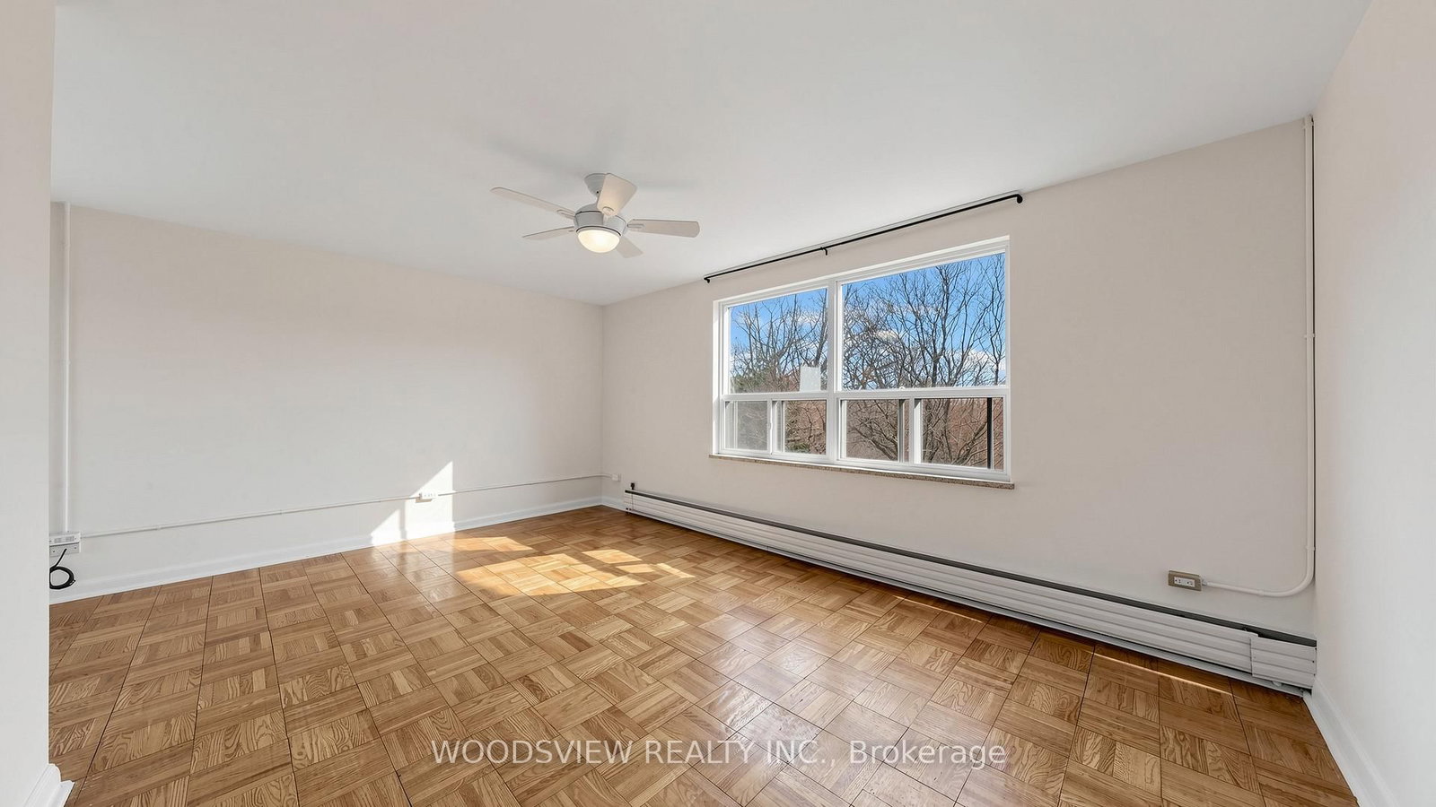 554 Harvie Avenue, Unit 14