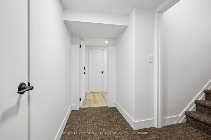Suite B - 1 Yorkview Dr, Toronto, M8Z 2E7 | Image 3