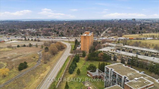 707 - 2121 Roche Court