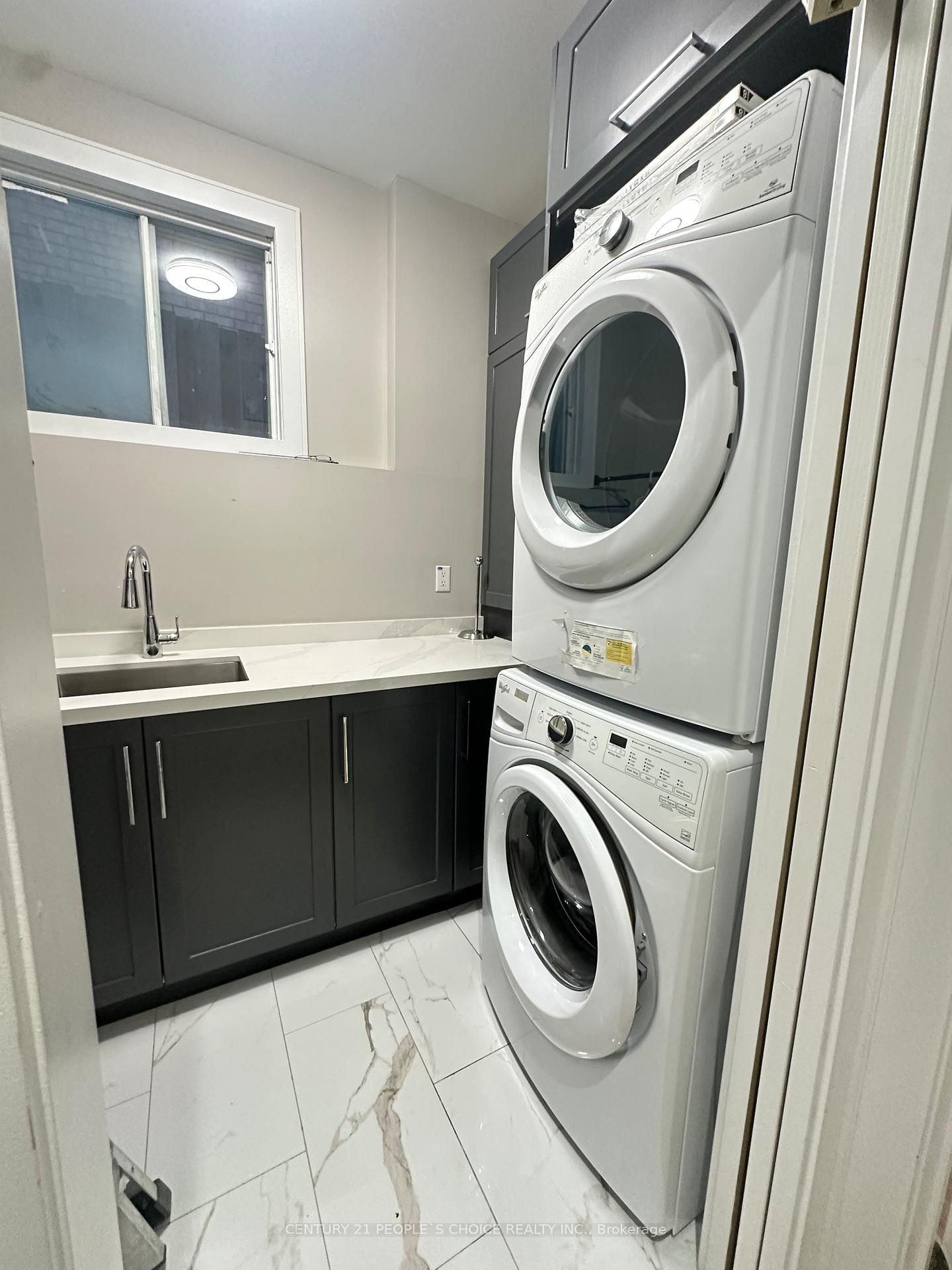 Detached House for lease at Basement-171 Cornelius Pkwy, Toronto, Ontario, M6L 2K8 - Maple Leaf - MLS: W12948456