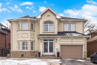 7 Waltham Drive