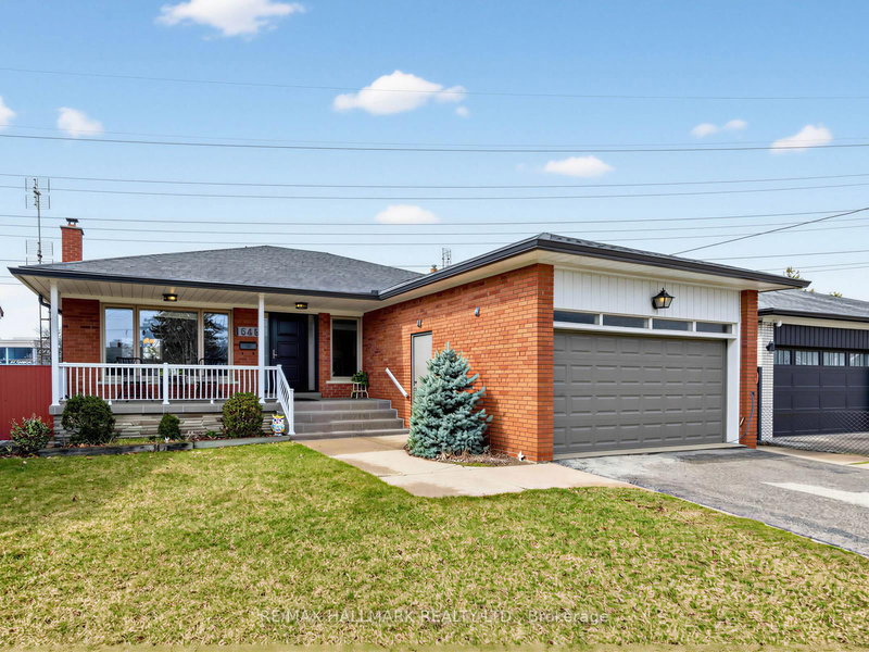 1649 Carletta Dr, Mississauga, L4X 1E6 | Image 2