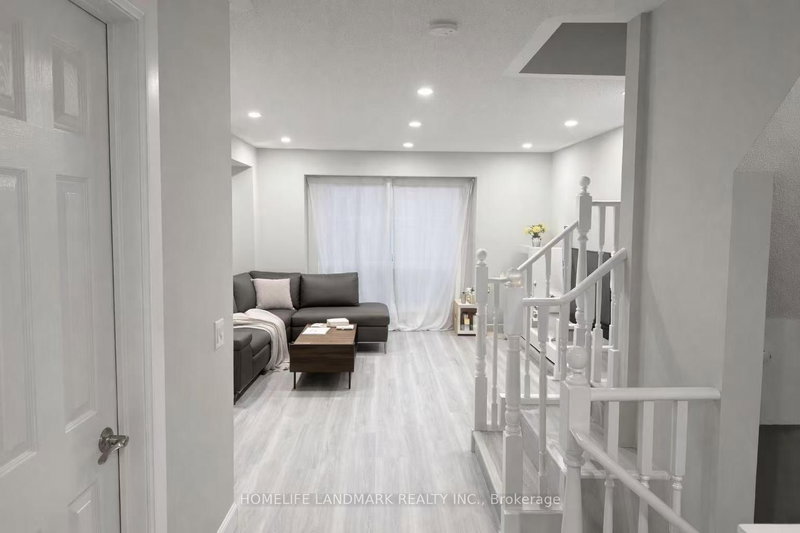 26 - 50 Strathaven Dr, Mississauga, L5R 4E7 | Image 2