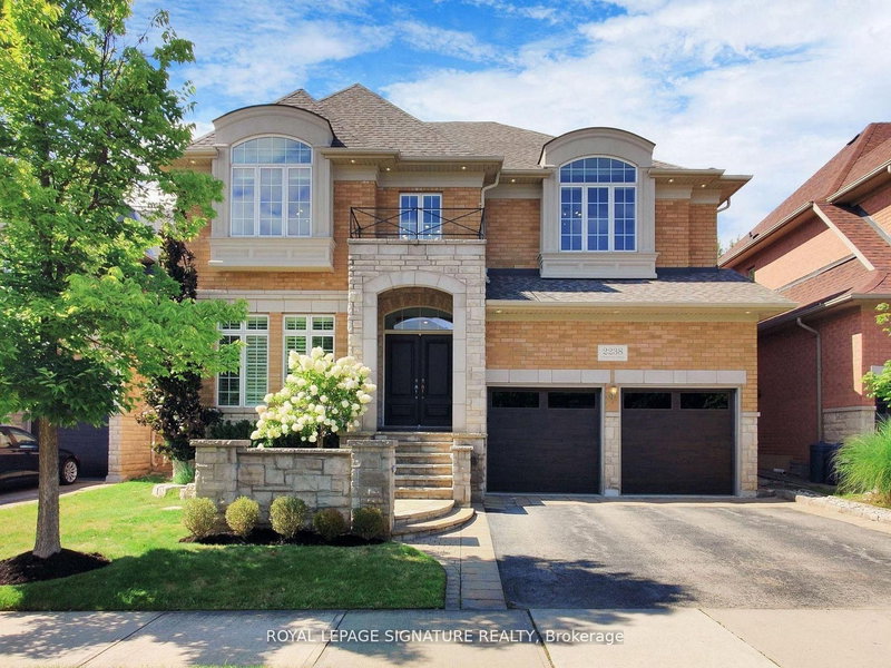 2238 Lyndhurst Dr, Oakville, L6H 7V4 | Image 2