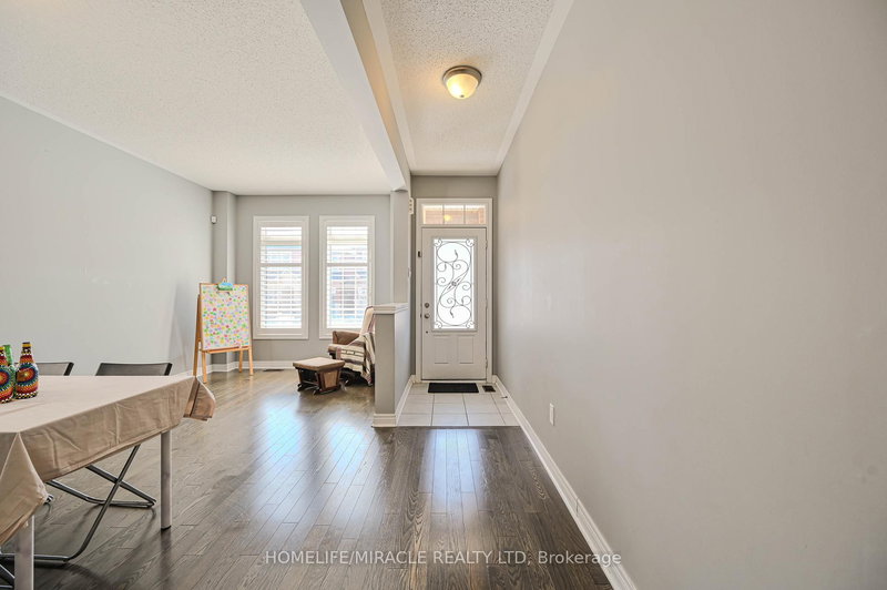 15 Fringetree Rd, Brampton, L6R 3V8 | Image 3