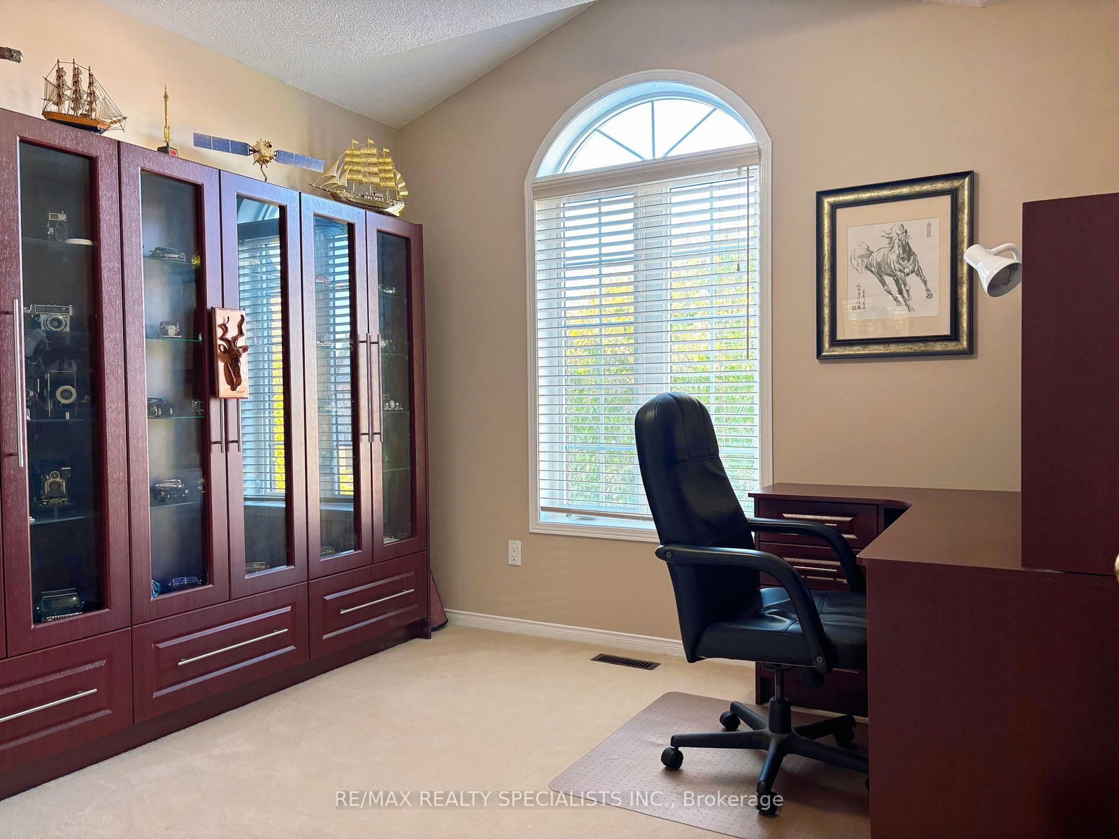 Detached House for sale at 796 Alliance Court, Mississauga, Ontario, L5V 3C4 - East Credit - MLS: W12949534