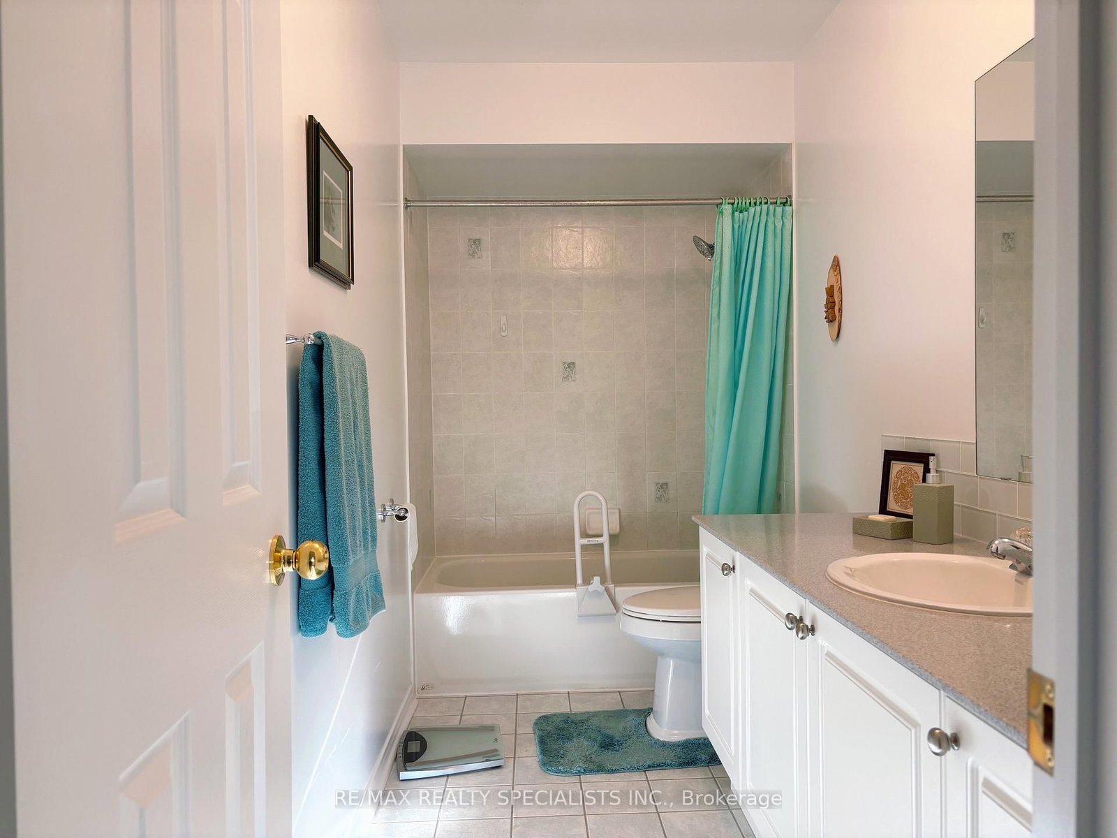 Detached House for sale at 796 Alliance Court, Mississauga, Ontario, L5V 3C4 - East Credit - MLS: W12949534