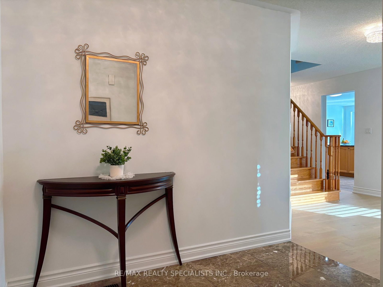 Detached House for sale at 796 Alliance Court, Mississauga, Ontario, L5V 3C4 - East Credit - MLS: W12949534