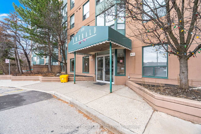 203 - 135 Hillcrest Avenue