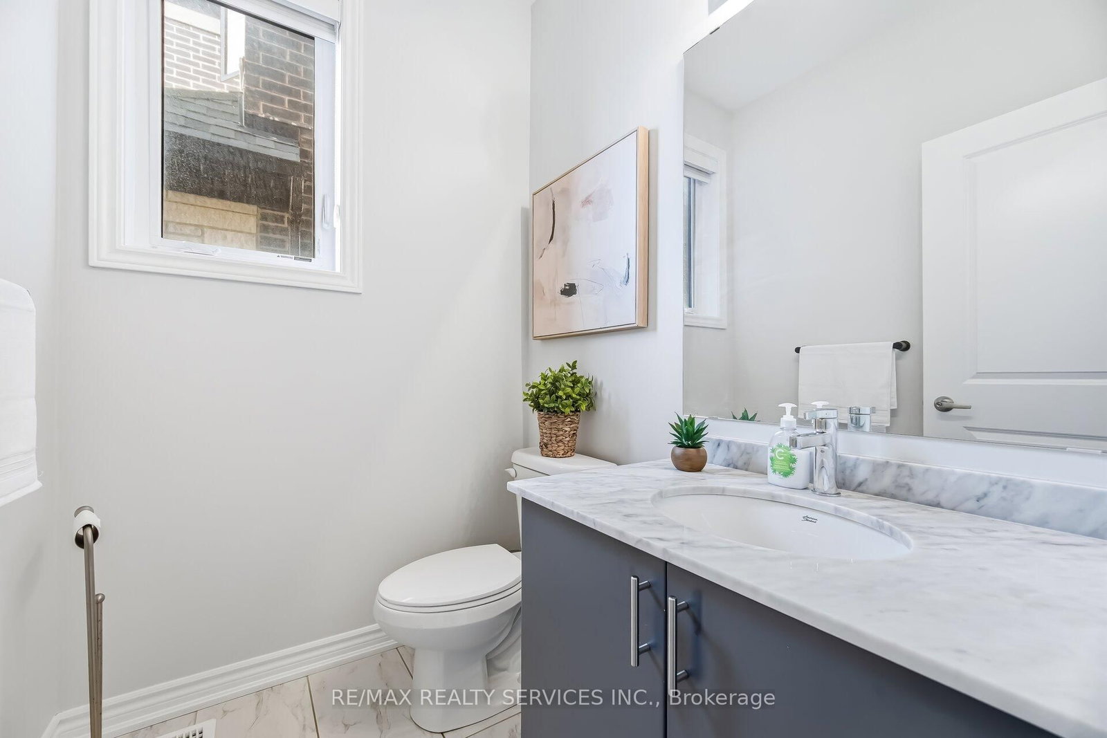 Detached House for sale at 35 Del Grappa Street, Caledon, Ontario, L7C 1J6 - Rural Caledon - MLS: W12949768