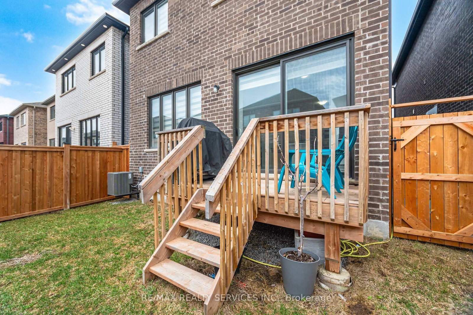 Detached House for sale at 35 Del Grappa Street, Caledon, Ontario, L7C 1J6 - Rural Caledon - MLS: W12949768