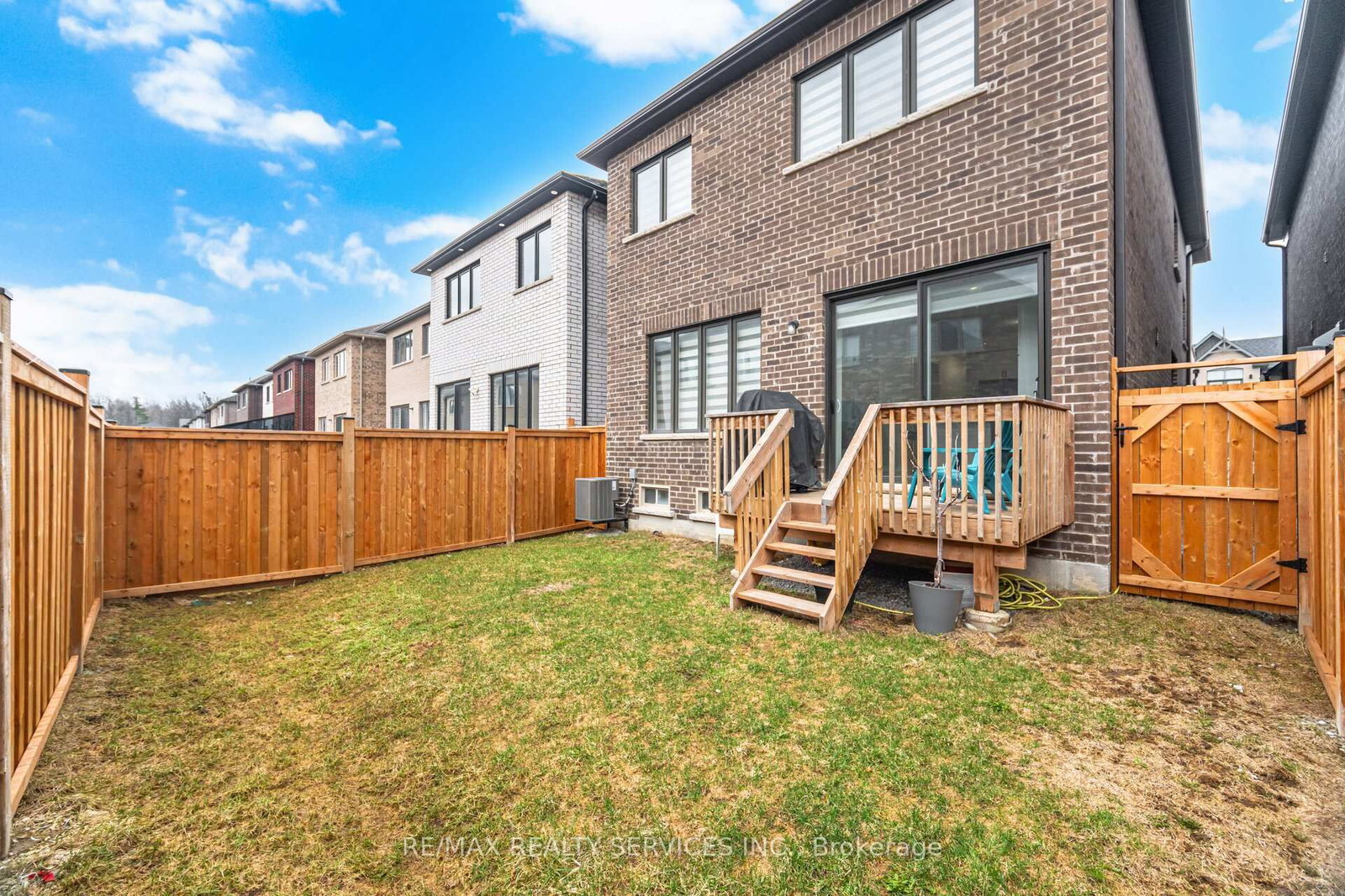 Detached House for sale at 35 Del Grappa Street, Caledon, Ontario, L7C 1J6 - Rural Caledon - MLS: W12949768