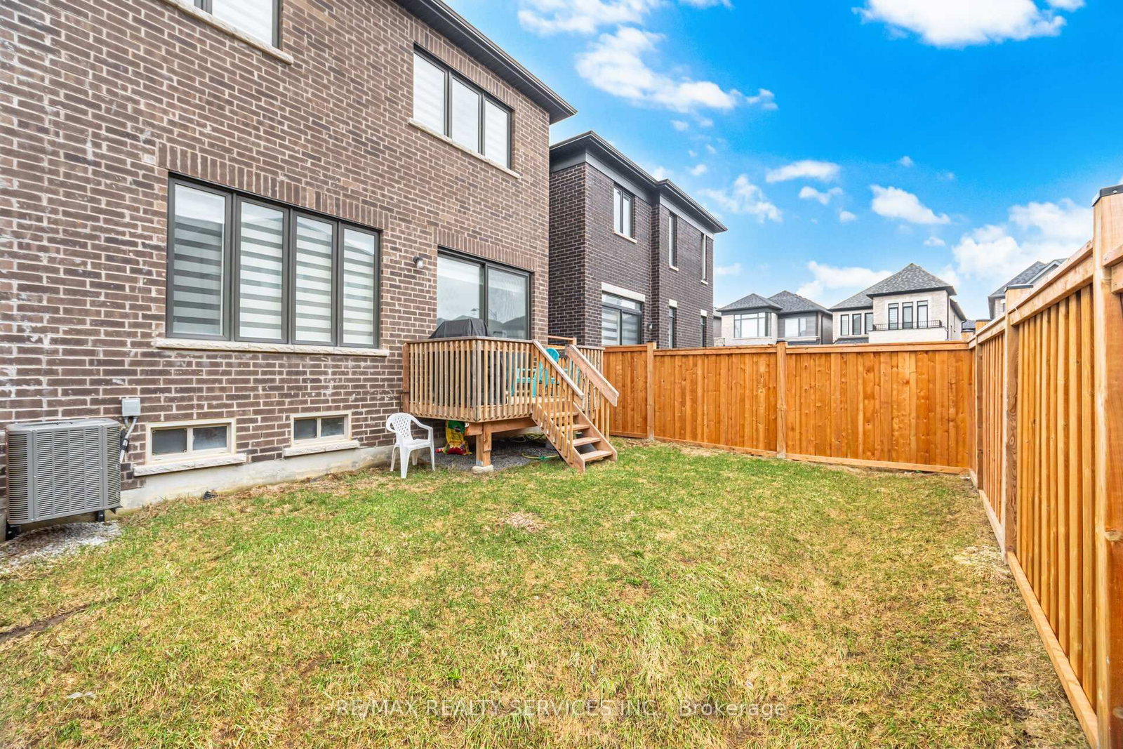 Detached House for sale at 35 Del Grappa Street, Caledon, Ontario, L7C 1J6 - Rural Caledon - MLS: W12949768