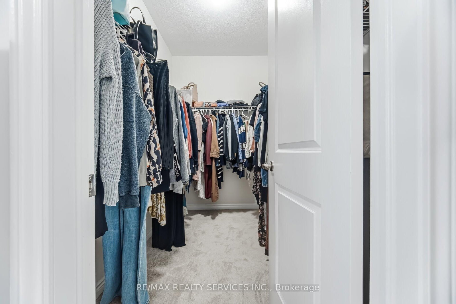 Detached House for sale at 35 Del Grappa Street, Caledon, Ontario, L7C 1J6 - Rural Caledon - MLS: W12949768