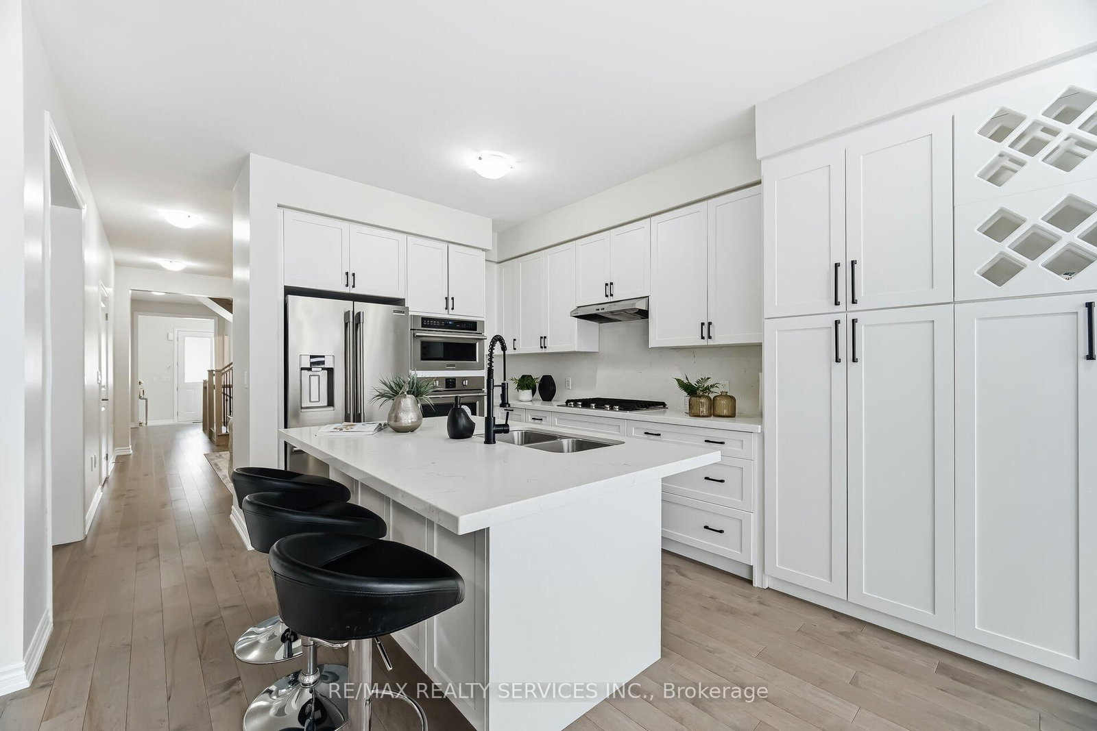 Detached House for sale at 35 Del Grappa Street, Caledon, Ontario, L7C 1J6 - Rural Caledon - MLS: W12949768