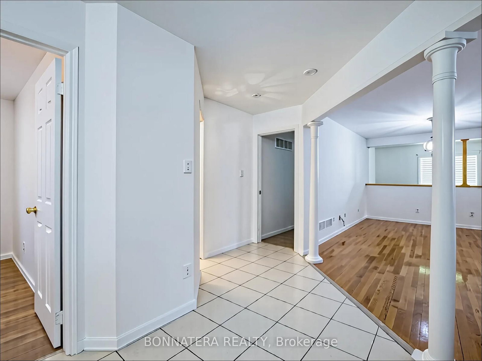 Detached House for sale at 5471 Whitehorn Avenue, Mississauga, Ontario, L5V 1V5 - East Credit - MLS: W12949816