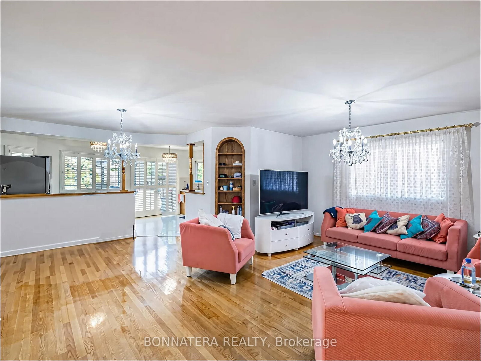 Detached House for sale at 5471 Whitehorn Avenue, Mississauga, Ontario, L5V 1V5 - East Credit - MLS: W12949816