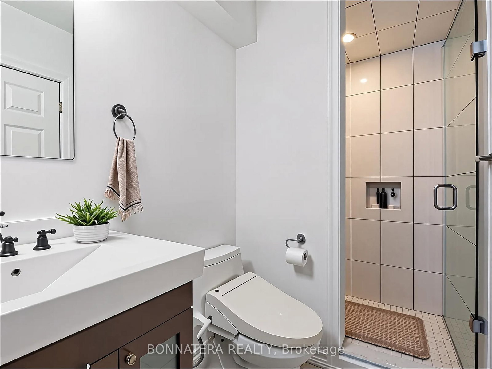 Detached House for sale at 5471 Whitehorn Avenue, Mississauga, Ontario, L5V 1V5 - East Credit - MLS: W12949816