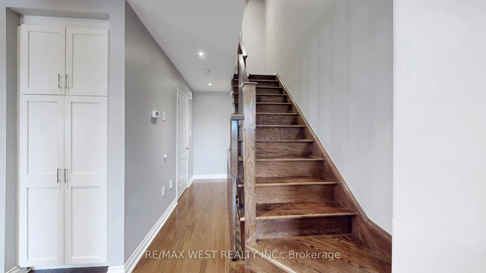 Townhouse for sale at 36 Finney Terrace, Milton, Ontario, L9T 6Z5 - Harrison - MLS: W12949888